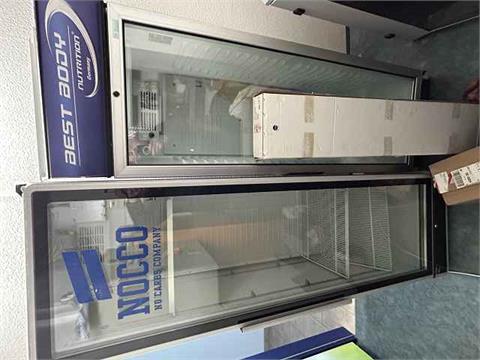 Kühlschrank mit Glasscheibe